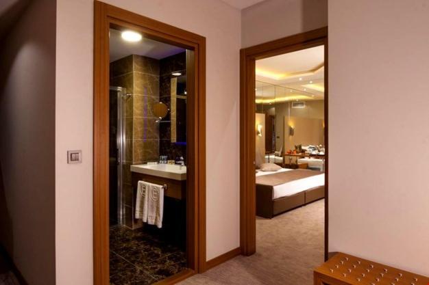 Majura Hotel Business إزمير المظهر الخارجي الصورة