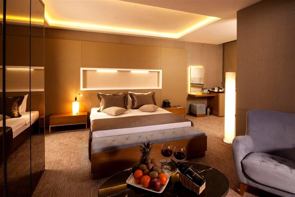 Majura Hotel Business إزمير المظهر الخارجي الصورة